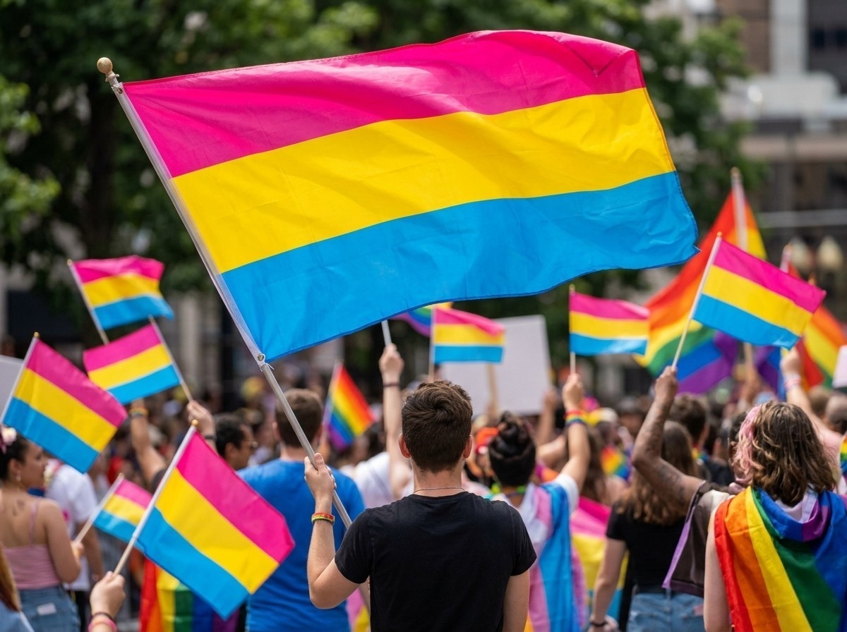 Panseksüel Bayrağı